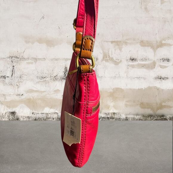 Fossil NWT Leather Ruby Wine Explorer Mini Crossbody Bag - Picture 3 of 7